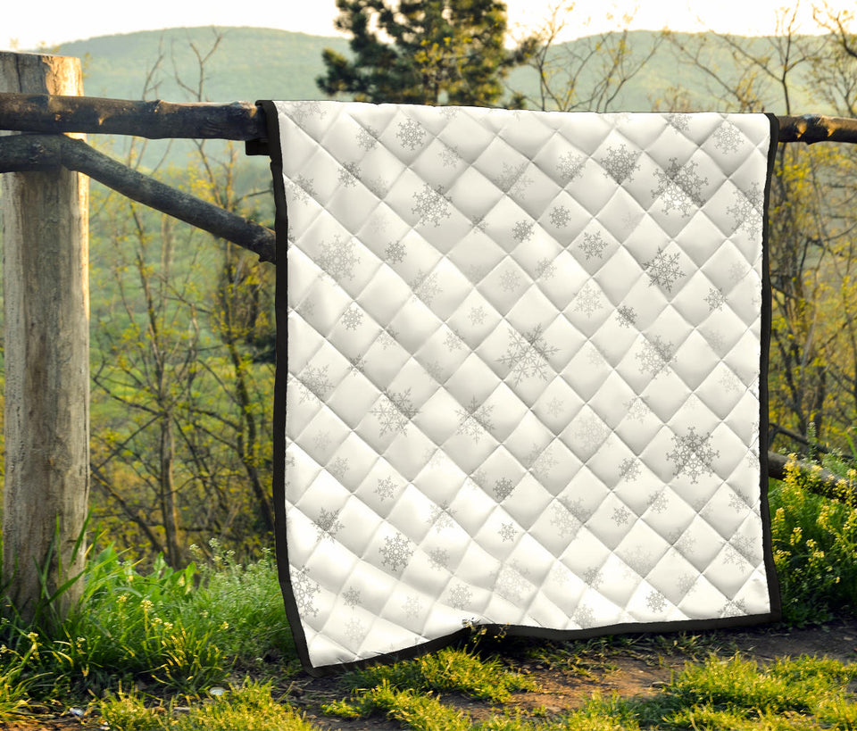 Snowflake Pattern White Background Premium Quilt