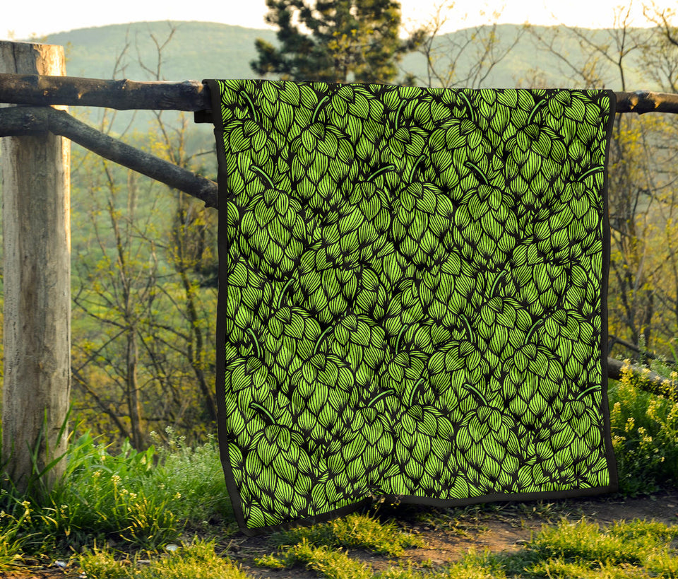 Green Hop Pattern Premium Quilt