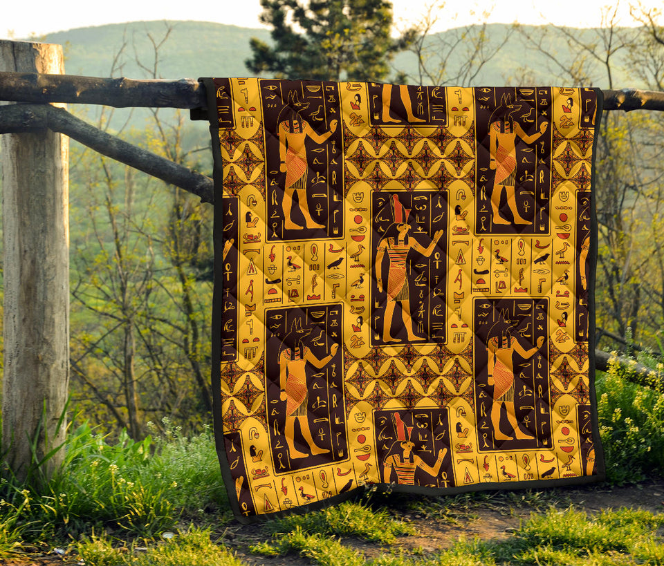 Egypt Hieroglyphics Pattern Print Design 05 Premium Quilt
