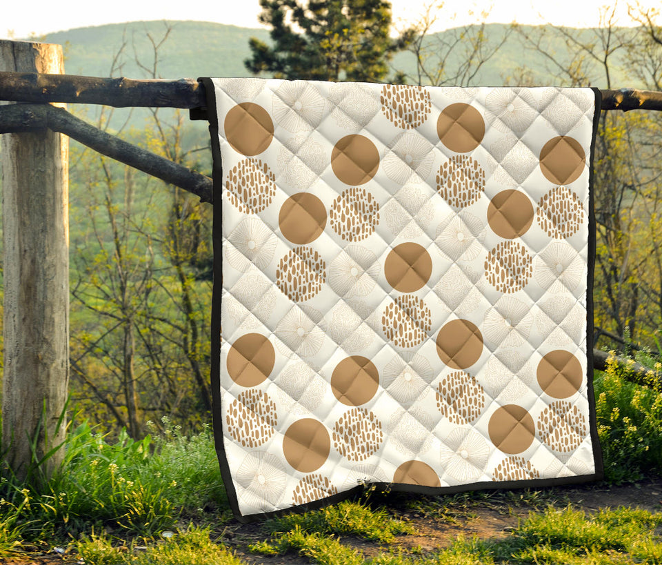 Gold Texture Mushroom Pattern Premium Quilt