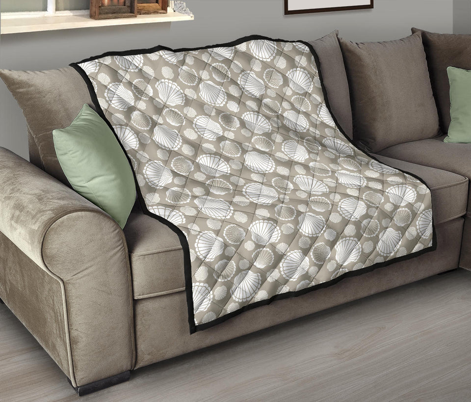 Scallop Shell Pattern Premium Quilt