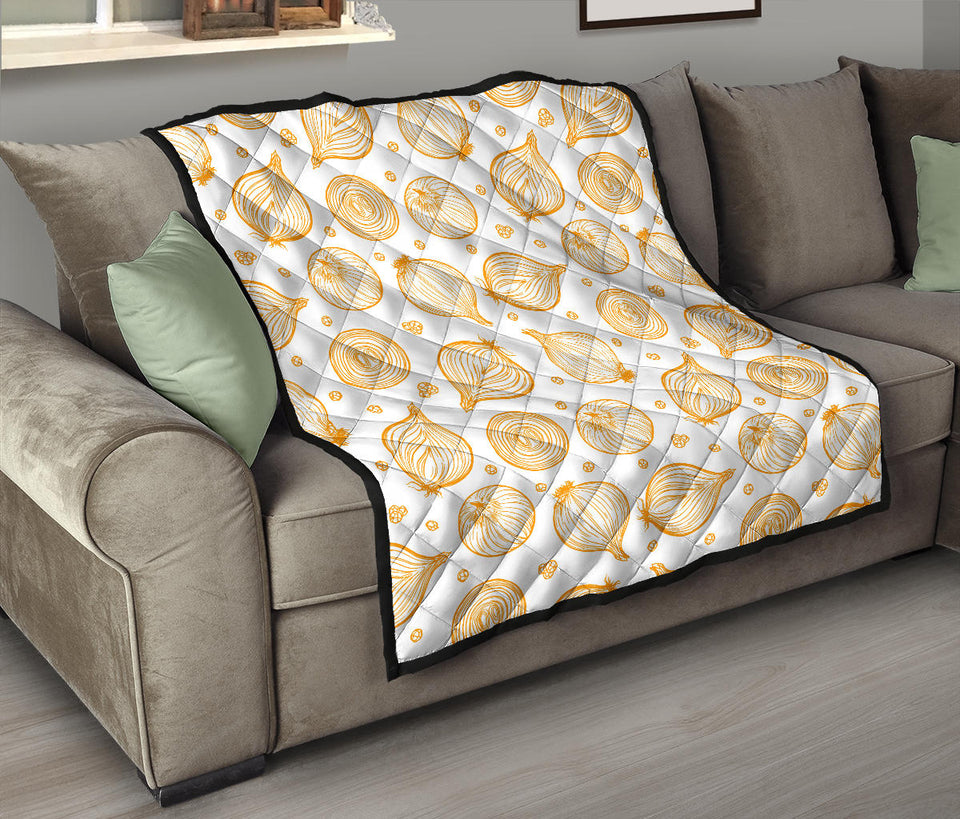 Hand Drawn Onion Pattern Premium Quilt