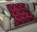 Lips Pattern Print Design 03 Premium Quilt