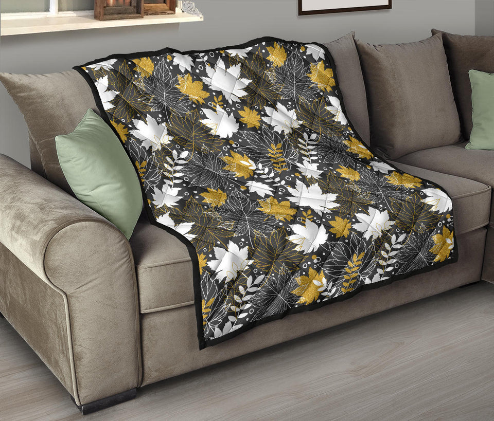 Beautiful Gold Autumn Maple Leaf Pattern Premium Quilt
