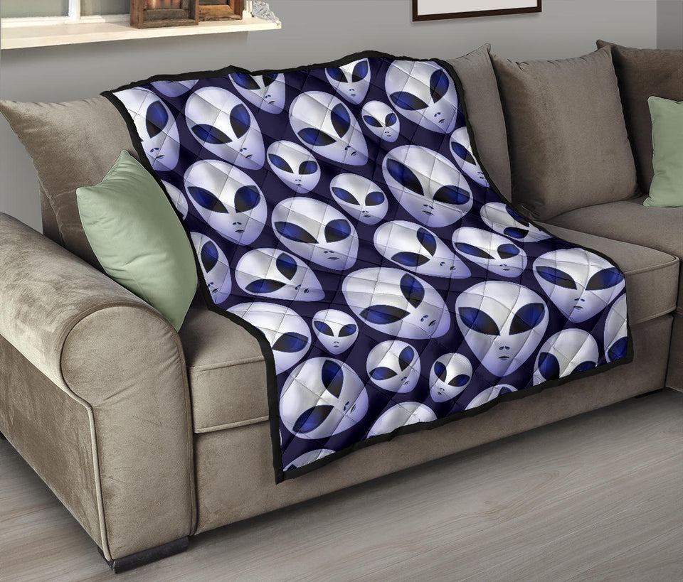 Alien Pattern Print Design 01 Premium Quilt