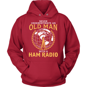 Shirt-Never Underestimate an Old Man With a Ham Radio ccnc001 hr0004